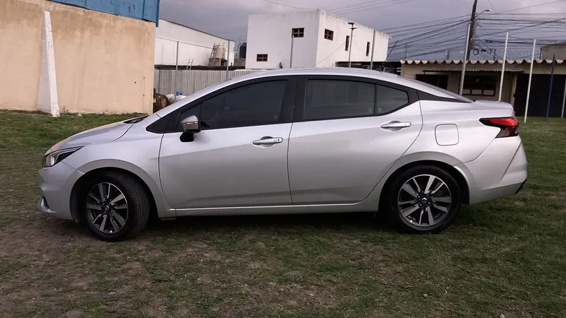 Nissan Versa 2021