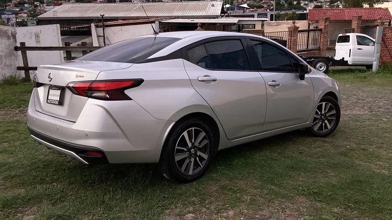 Nissan Versa 2021