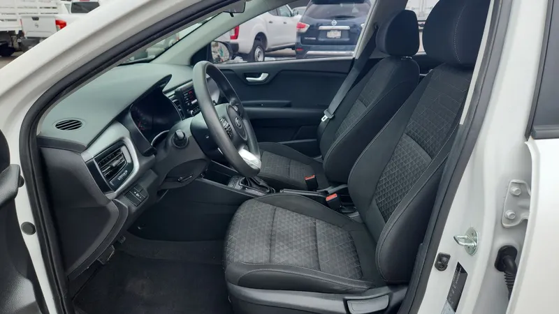 Kia Rio Sedan 2021