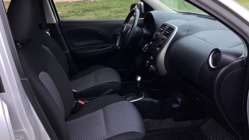 Nissan March 2018