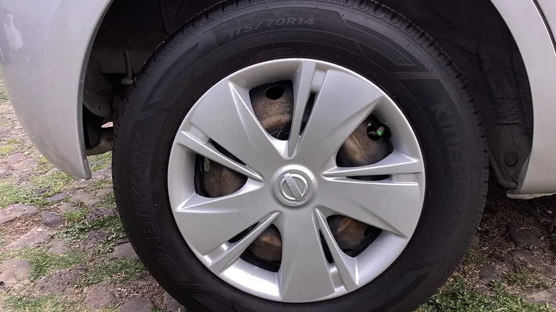 Nissan March 2018