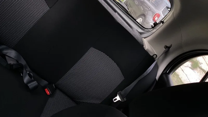 Nissan March 2022