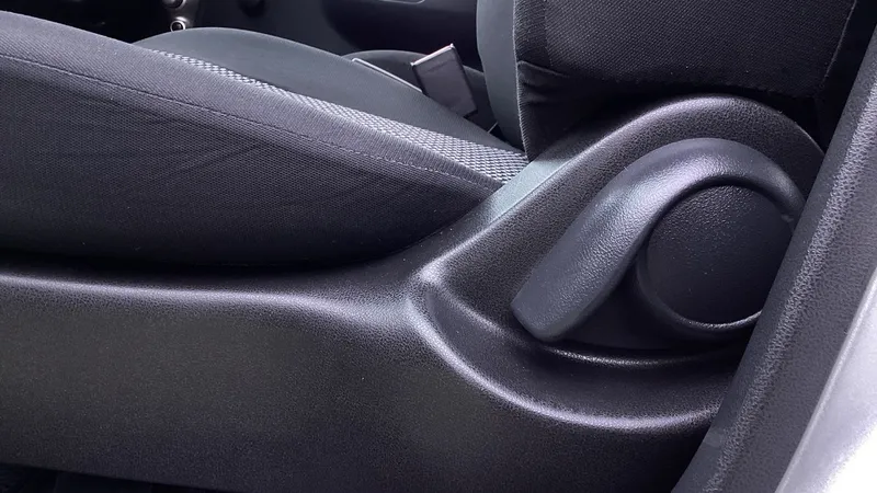 Nissan March 2022