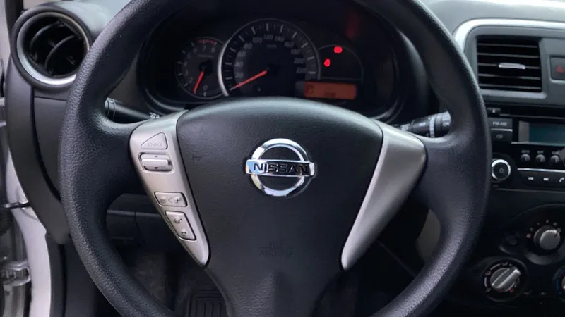 Nissan March 2022