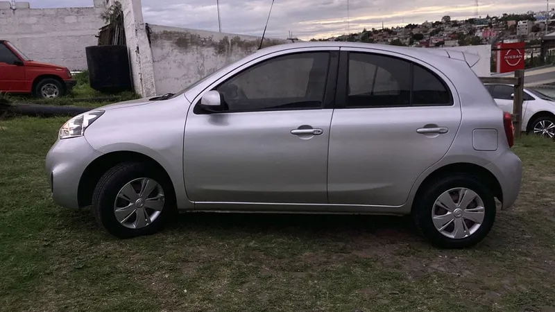Nissan March 2022