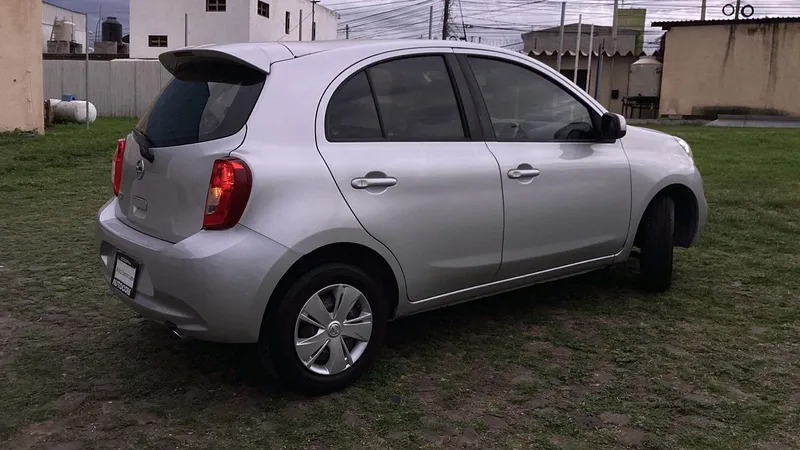 Nissan March 2022
