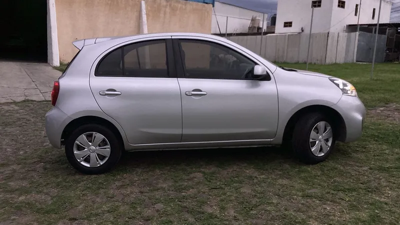 Nissan March 2022