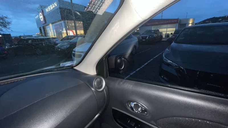 Nissan March 2022