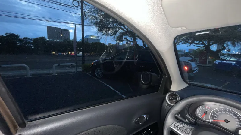 Nissan March 2022