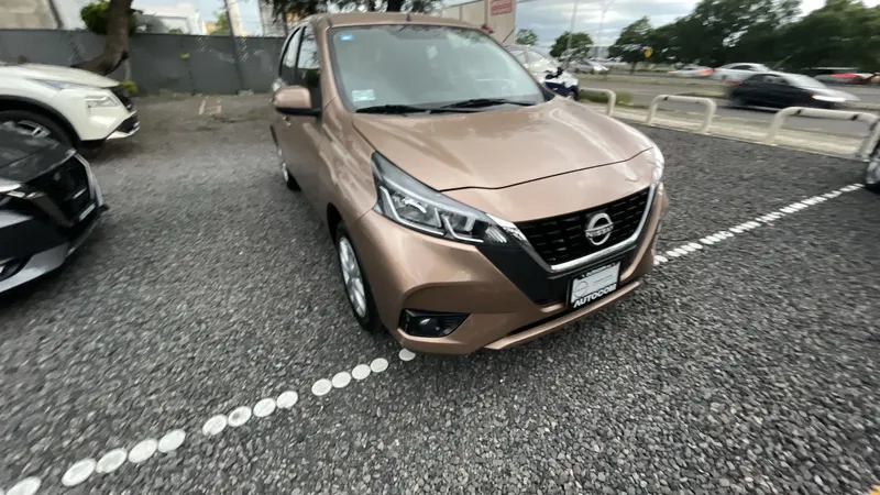 Nissan March 2022