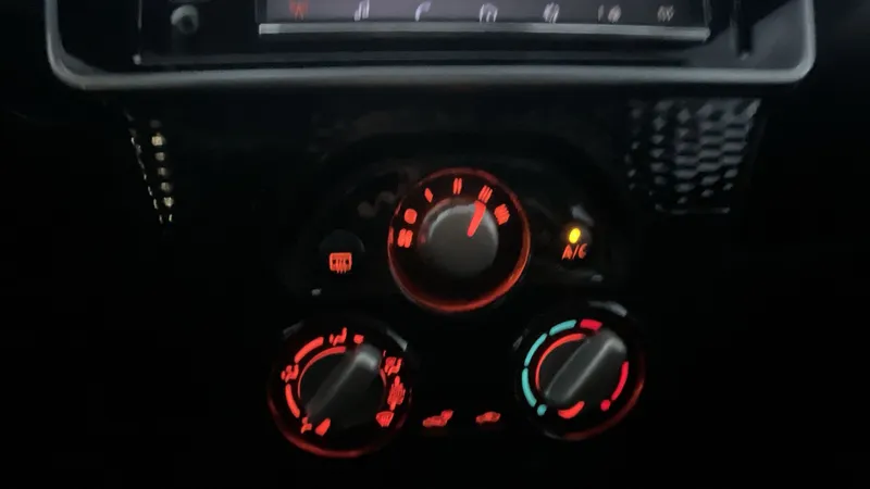 Nissan March 2022