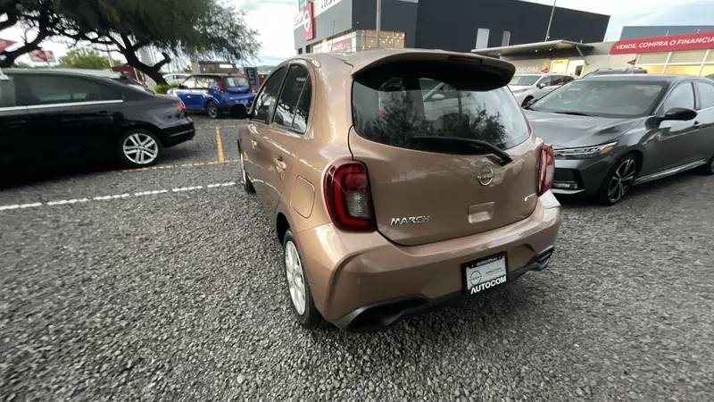 Nissan March 2022