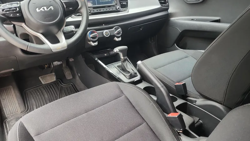 Kia Rio Sedan 2023