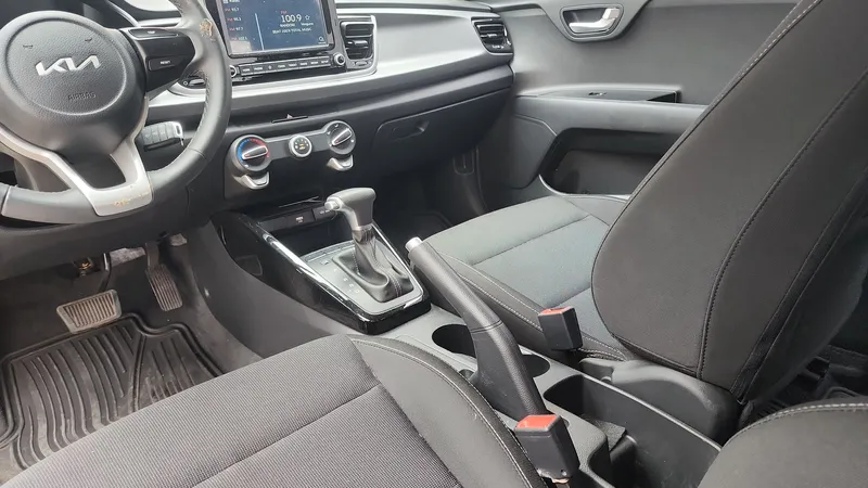Kia Rio Sedan 2023