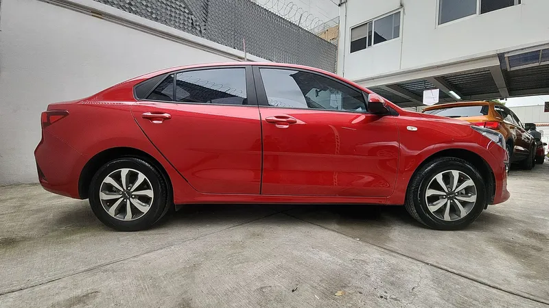 Kia Rio Sedan 2023