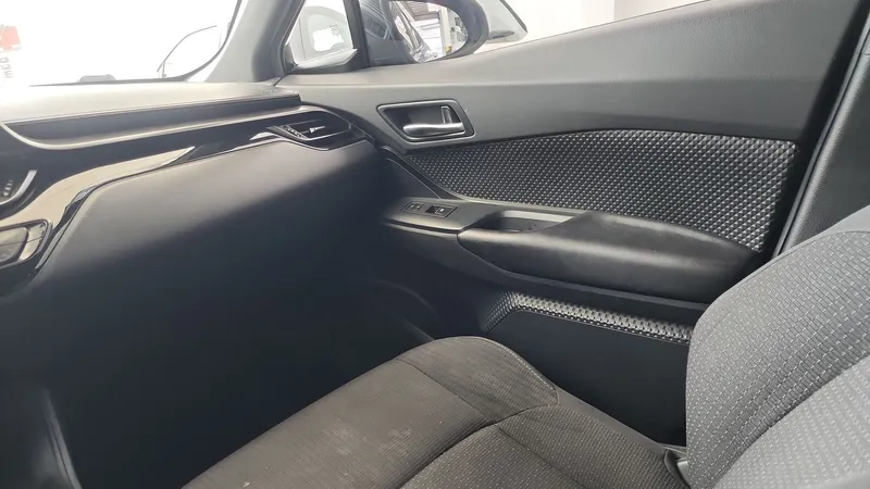 Toyota C-hr 2019