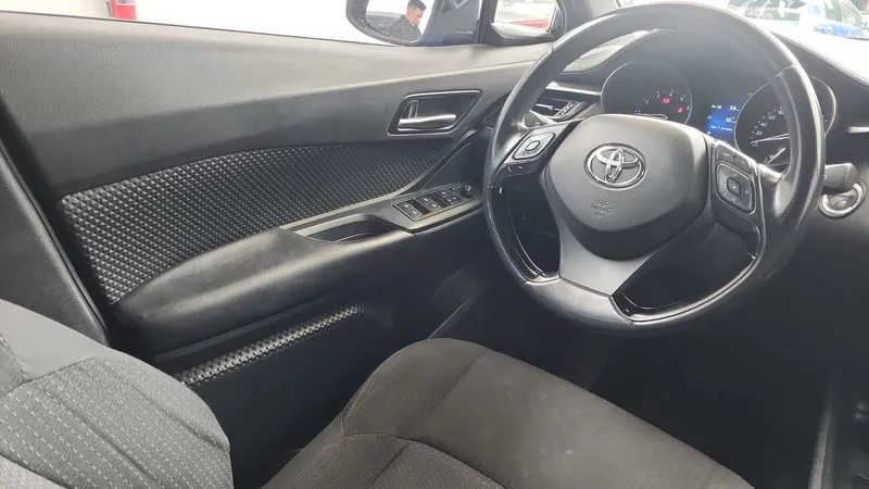Toyota C-hr 2019