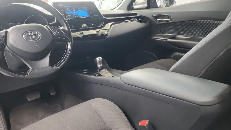 Toyota C-hr 2019