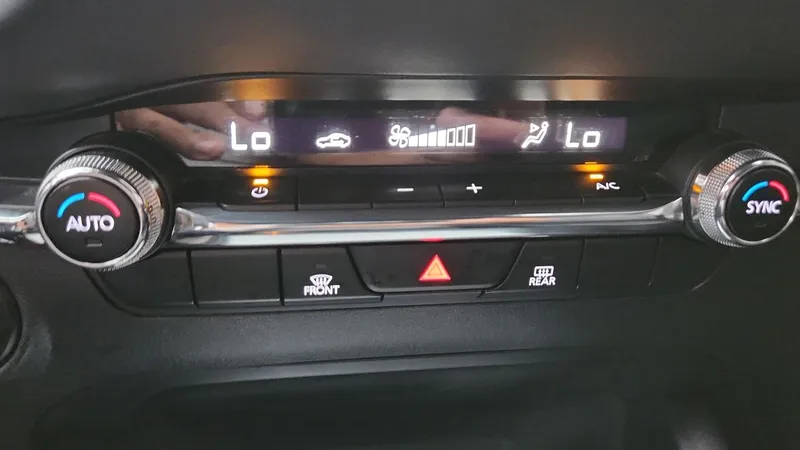 Mazda Mazda 3 2023