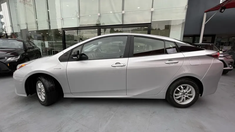 Toyota Prius 2017