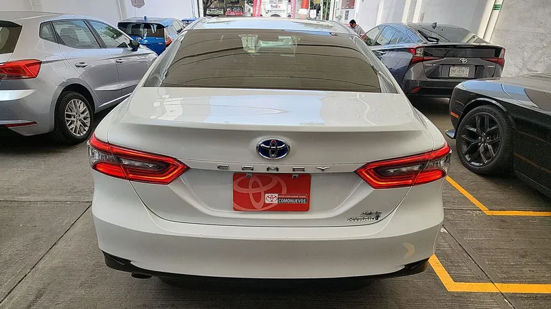Toyota Camry 2022