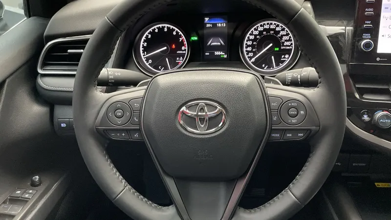 Toyota Camry 2024