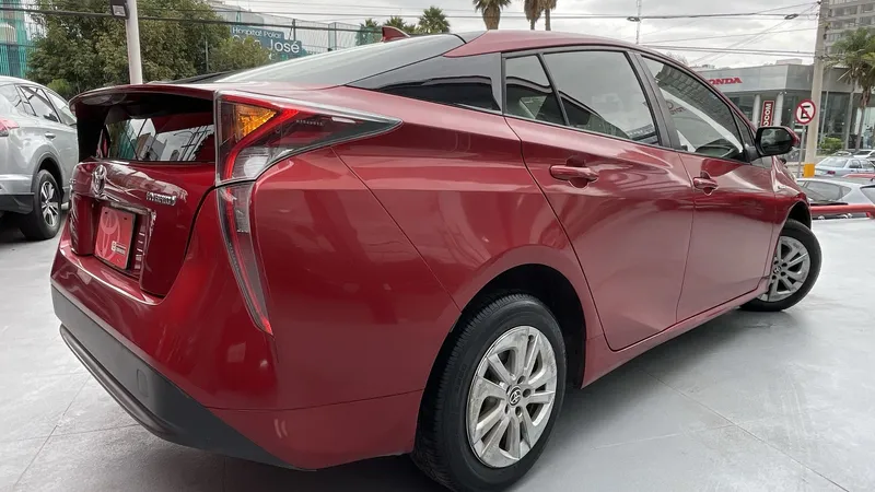 Toyota Prius 2017