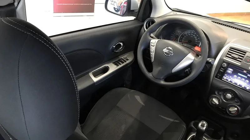 Nissan March 2020