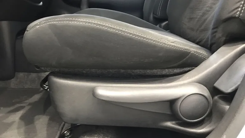 Nissan March 2020