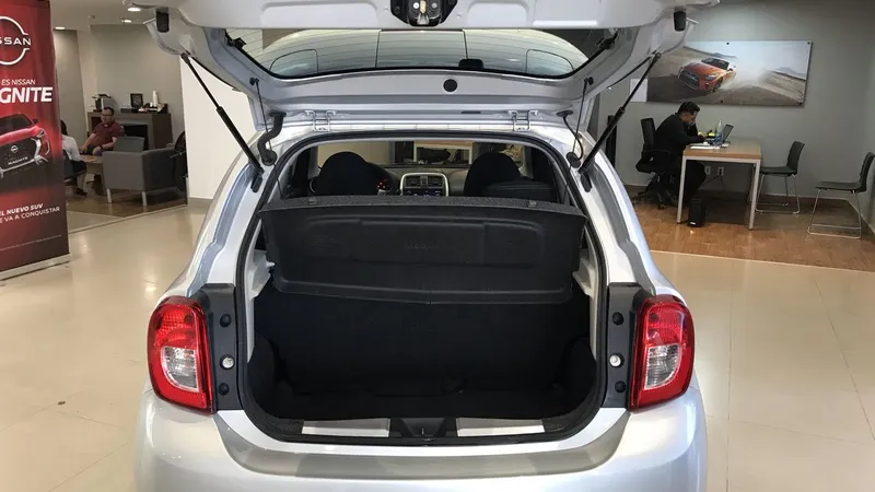 Nissan March 2020