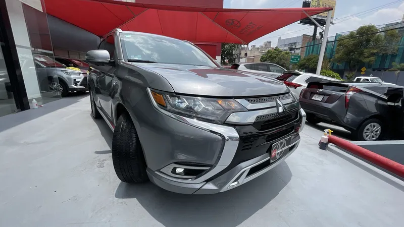 Mitsubishi Outlander Phev 2021