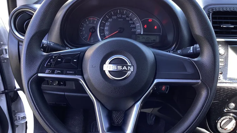 Nissan March 2023