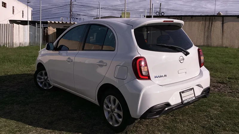 Nissan March 2023