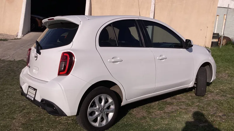 Nissan March 2023