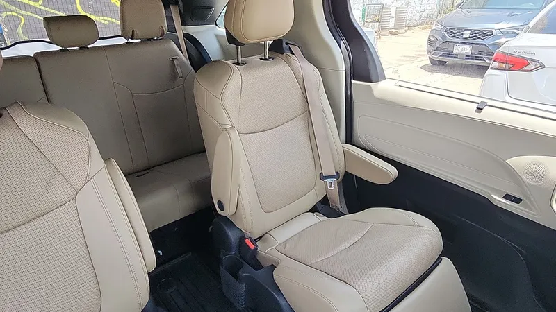 Toyota Sienna 2021