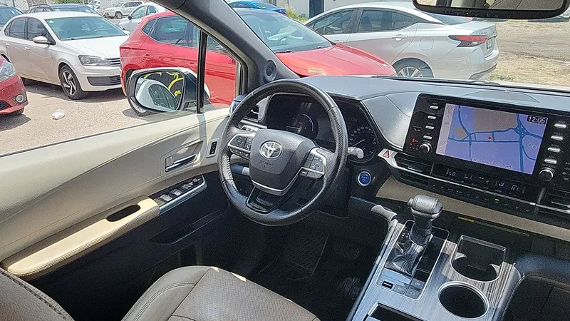 Toyota Sienna 2021