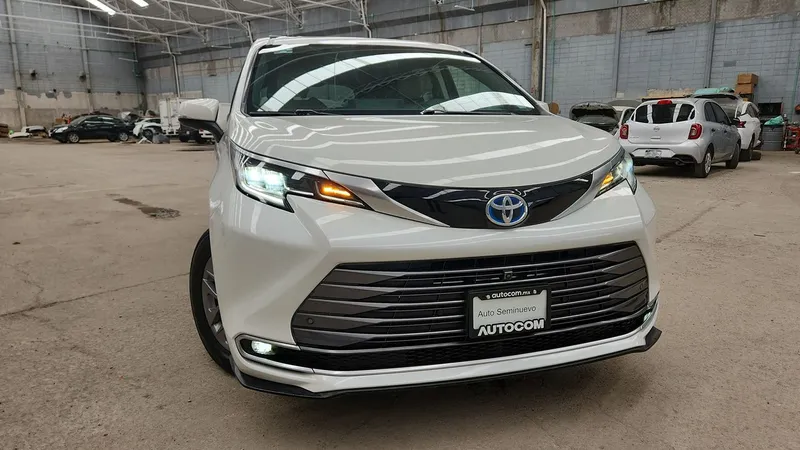 Toyota Sienna 2021