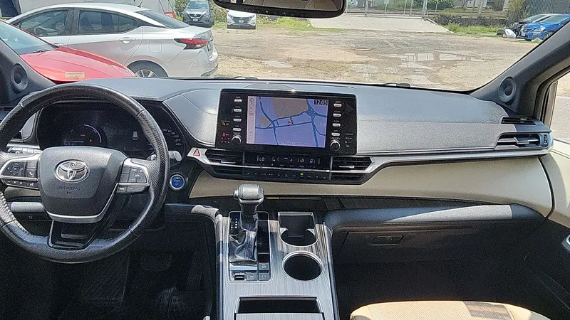 Toyota Sienna 2021