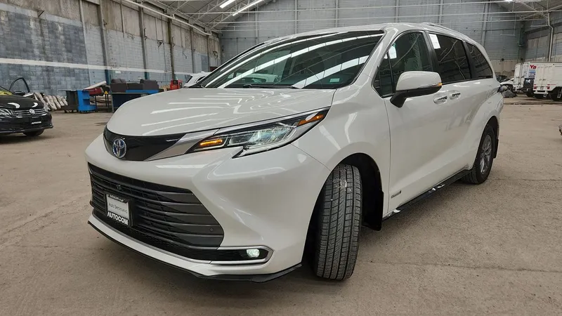 Toyota Sienna 2021