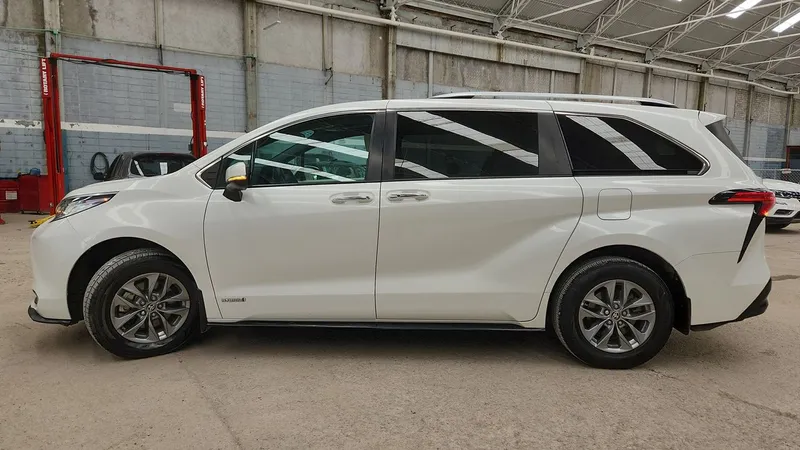 Toyota Sienna 2021