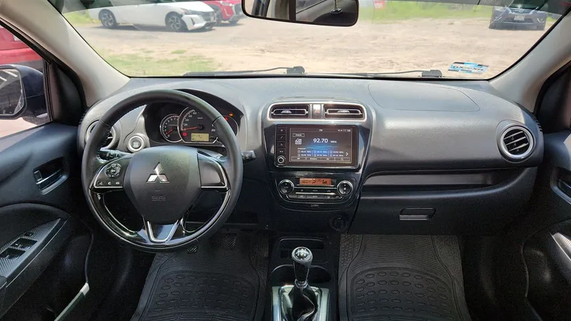 Mitsubishi Mirage G4 2023