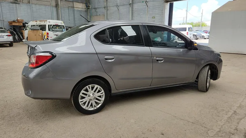 Mitsubishi Mirage G4 2023