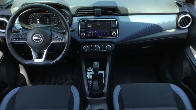 Nissan Versa 2023