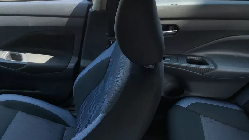 Nissan Versa 2023
