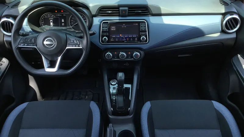 Nissan Versa 2023