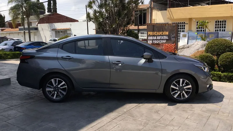 Nissan Versa 2023