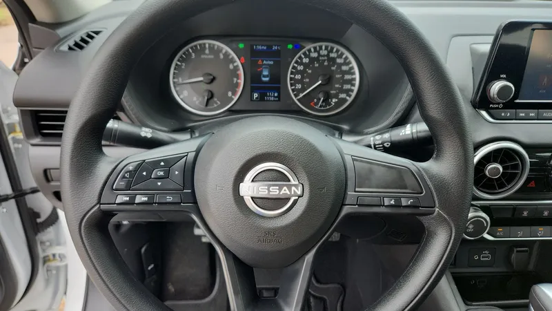 Nissan Sentra 2024