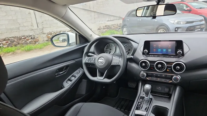 Nissan Sentra 2024