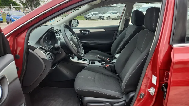 Nissan Sentra 2018