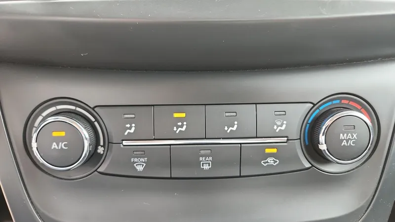 Nissan Sentra 2018